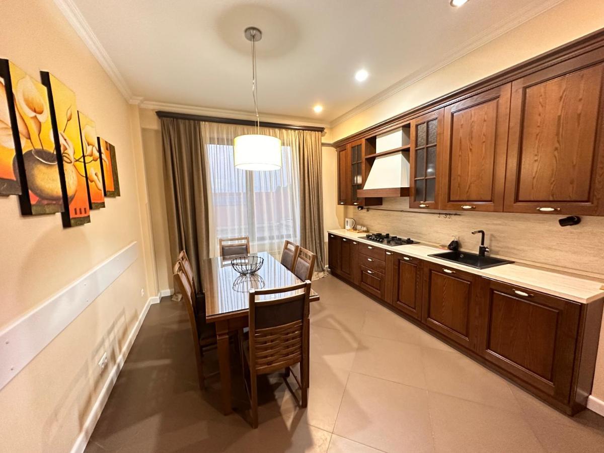 Apartment In Downtown "Rustaveli Residence" Τυφλίδα Εξωτερικό φωτογραφία